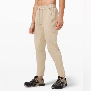 Lululemon License to Train Pants Mens Small Trench Khaki Tan Joggers